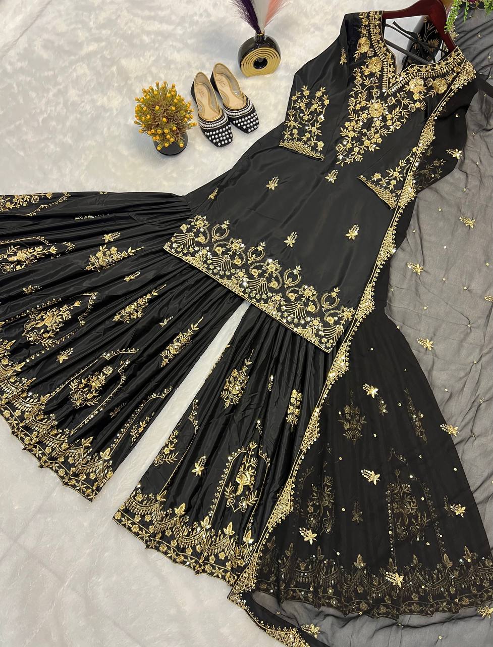 The Cinematic Black Zari Ensemble